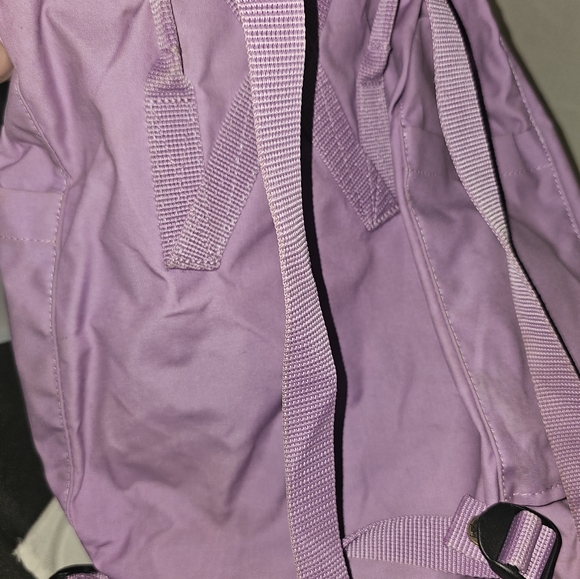 Large Fjallraven Backpack - Picture 7 of 9